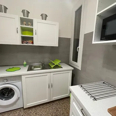 Lovenest - Acquarium 50m