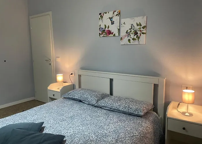 Lovenest - Acquarium 50m Pensión *