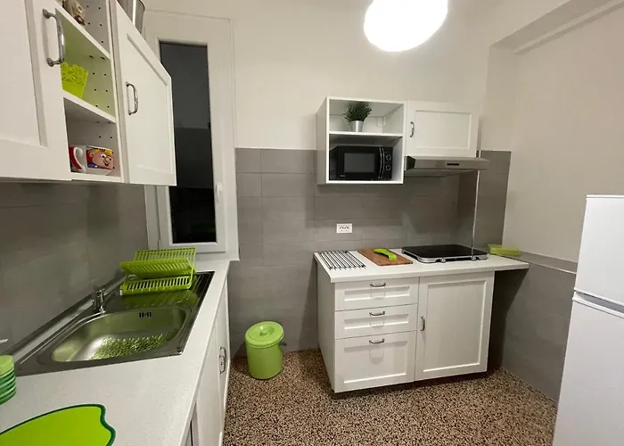 Pensión Lovenest - Acquarium 50m