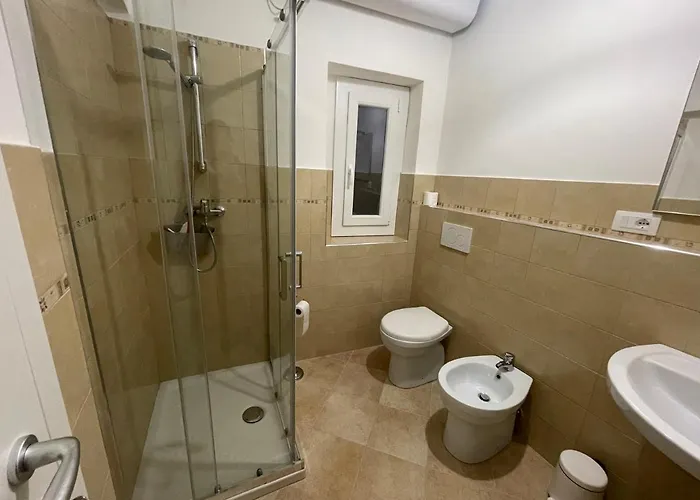 Pensión Lovenest - Acquarium 50m Génova